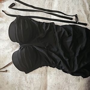 New w/o tags Victoria Secret ruched tankini top